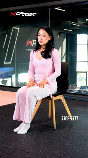 5-хан минутыг өөртөө зориулаарай💁 Хадгалж аваад өдөр дутамдаа хийгээрэй. 😊 Г. Лхагвацэрэн багшийн "YOGA" танхимын анги 1,3,5 өдрүүдэд 18:30 цагаас хичээллэж байна.🧘😇 📍 Хаяг : Тусгаар тогтнолын ордны 4-н давхарт байрлаж байна. ☎️ Утас : 77097777 | Proteam Fitness