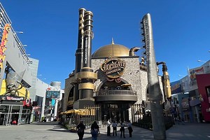 Inside Universal Studios Hollywood's Toothsome Chocolate Emporium & Savory Feast Kitchen