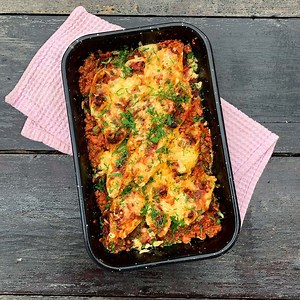 Cheesy Bolognese Stuffed Conchiglie