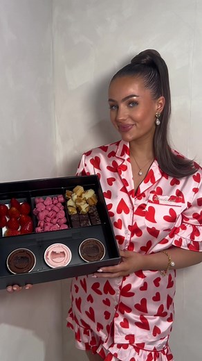 Valentine’s may be over, but the sweetness doesn’t have to end! 🍫💝 Treat yourself or your loved ones to our special edition dessert boxes and indulge in the love all year round. Order now and satisfy your sweet tooth! 😍 #dessertbox #dessertboxes #valentinesdaygift #valentinesdaygiftideas