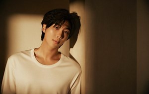 ナムさん（BTS RM）『들꽃놀이（野の花 / Wild Flower）』和訳・歌詞の意味を考察 | バンタンをめぐる旅