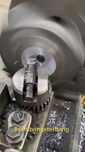 Kau nak lathe kawah head kan🤣🤣 #customade #engineering #modified #fypシ #viral