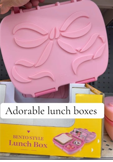 Cute lunch boxes 😍 #walmart #walmartfinds #backtodchool #lunchbox #school #parents #kids