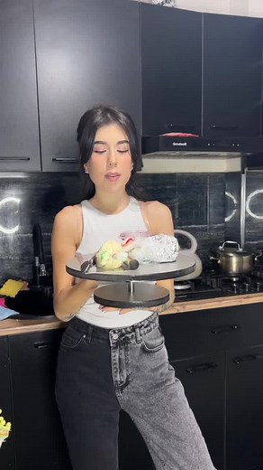 Cake Decorating Tutorial: Snake Design for Beginners