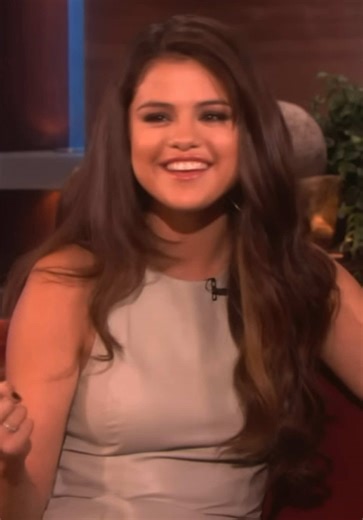 selena on Ellen through the years! she’d always eat #selena #selenagomez #2016 #blowthisup #fyp