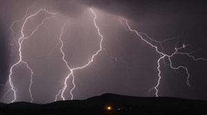 Thundersnow excites Jim Cantore ... really