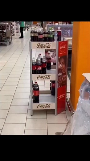 Kids always love to drink Coca-Cola #reels #explore #explorepage #kid #kids #child #children #supermarket #store #shop #shopping #drink #drinks #cocacola #soda #daughter #bottle #luziwei #relatable | LuZiwei