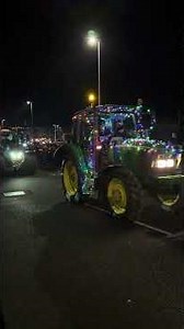Inverurie tractor run in Aberdeenshire Scotland ⛄️🎅🏻🚜🧑🏻‍🎄 #christmas #tractorrun #inverurie