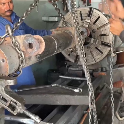 Heavy Truck Axle Maintenance Welding & Cleaning Process Explained” | Viral vidoe 31