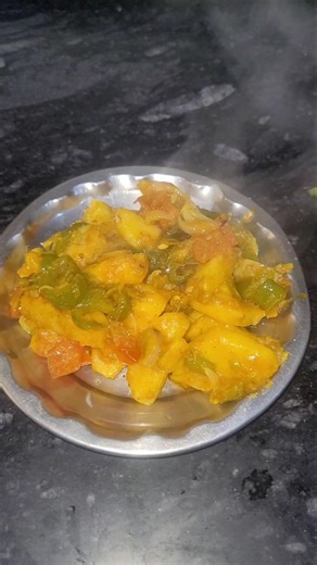 simple. aloo.simla.mirch.ki.sabji. #food #saangeeta #recipe #cooking