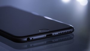 If Mirrorless Is the Future of the Camera, then the Smartphone Is the Future of Photography