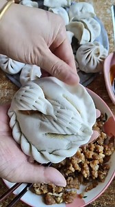 "Trending Baozi Recipe! Must-Try Steamed Buns (Unique Method)"#Baozi#SteamedBuns#shorts | fastfood tips