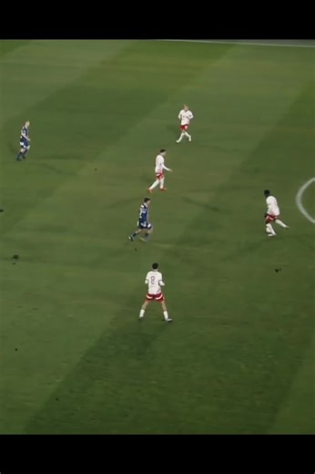 Bobby Clark Scores First Goal for FC Red Bull Salzburg