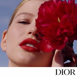 509 reactions · 43 shares | A TRUE FLORAL CARE IN A CLEAN TRANSFER-PROOF FORMULA The new transfer-proof Rouge Dior Forever lipstick unveils a clean formula enriched with Red Peony extracts, that helps preserve the lips natural hydration. #FOREVERROUGE | Dior | Facebook