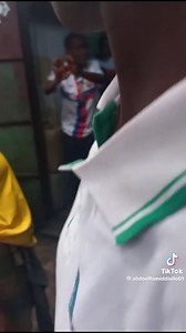 54K views · 323 reactions | Real boxing eye this morning. Erryblay jeh vex in ley country for no reason, yah 藍  // @abdoulhammiddiallo (TikTok) #OnlineParrot | Online Parrot | Facebook