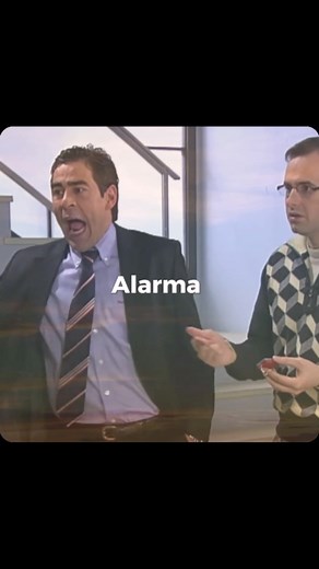 Botón 1 abre dos cierra tres… #laqueseavecina #core #antoniorecio #amadorrivas #lqsa