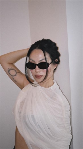 Ellen V Lora on Instagram: "that went hard(ware) @tiffanyandco 🩵 not taking these off #tiffanyeyewear"