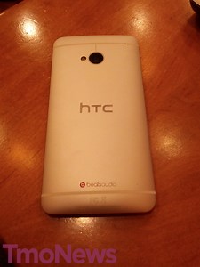 T-Mobile HTC One Comes with Clean Looks