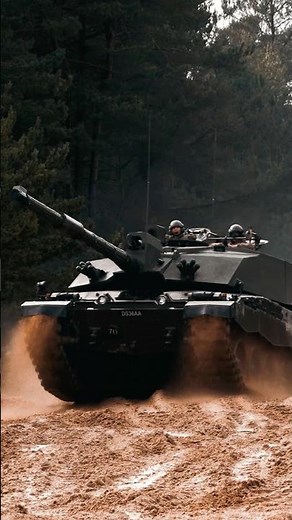 What It’s Like Inside a Challenger 2 Tank 😳🇬🇧
