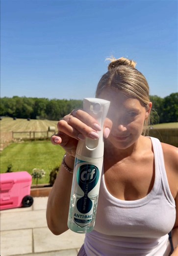 ad 🫧 Not every day yap… sometimes you just gotta zip it and get down and dirty with the cleaning 🧼🧺 attempting a full factory ASMR reset (but feeling personally attacked by the squeaks) 🫧 Products used: Cif Cream Cleaner Cif Infinite Clean Anti-bac Domestos Bleach Foam in Pine Boost scent (first time using this and it’s SO GOOD!!!) Persil Non-Bio Ultra Stain Removal Capsules Comfort Fresh Fabric Conditioner in Blue Skies Comfort Scent Booster Elixer in Blue Skies @Cleanipedia products kindly