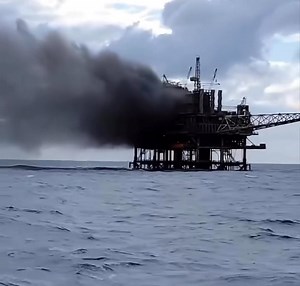 10K views · 101 reactions | Massive offshore fire caught on video — terrifying moments at sea. What would YOU do in this situation? #nationaloilfield #offshorerig #oilfieldlife | National Oilfield Tool | Facebook