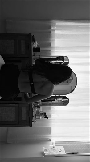 i think this is what it really looks like to start a year slow… not rushing into goals, not trying to keep up just being still enough to hear myself again. the past few months have shifted so much in me. not in ways you’d always notice on the outside… but inside? it’s been deep. it’s been personal. and honestly… really beautiful. i’ve been learning to build a routine that feels right not one that’s built from pressure, but peace. one that lets me move slow, journal, pray a little, and actually e