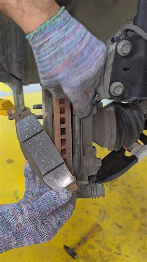 Ford Taurus front brake service | Inayatur Rahman