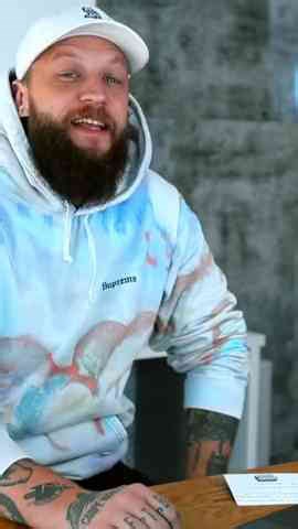 Professional Magician Fooled by Impossible Magic