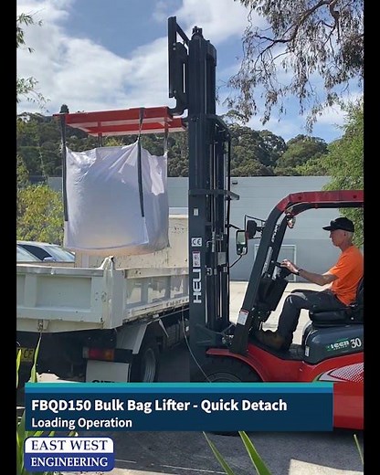 FBQD150 Bulk Bag Lifter - Quick Detach - loading a truck