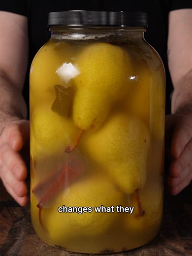 Fermented pears are easier on the gut — and the brine becomes a living tonic. The Fermented Fruit Guide is now live inside the Real Fermentation System. ➡️ Link in bio 🧂🍐