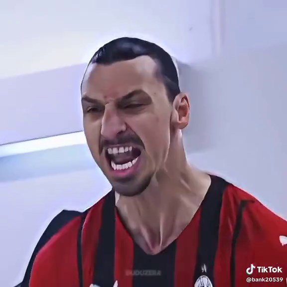 Zlatan Ibrahimović: Legendary Football Skills Compilation