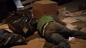 Watch Death Valley Season 1 Episode 4 - Two Girls, One Cop