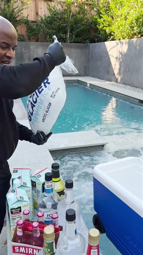 Pink Lemonade Adios Jungle Juice #tipsybartender #cocktail #vodka #pink #rum #tequila #lemonade #lemonade