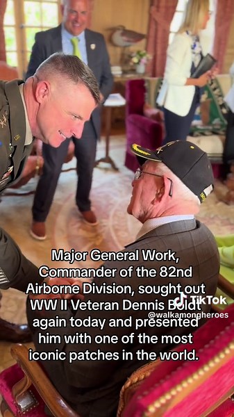82nd Airborne Commander Honors WWII Veteran with Iconic Patch
