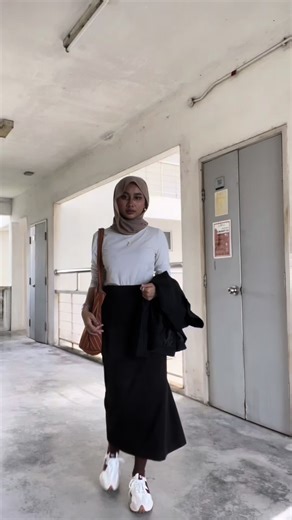 Sketching Class: Pencil and Crayon Techniques