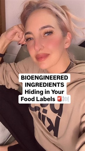 DANI • KLASS on Instagram: "⚠️ BIOENGINEERED FOODS YOU NEVER KNEW YOU WERE EATING! Don’t be fooled by the labels—here’s what’s really hiding in your favorite brands! ⬇️🥨🍪🍝 Do you think the U.S. should allow these ingredients? Major brands like Nabisco, Kellogg, Campbell’s, Pillsbury, General Mills, and Nestlé have swapped “GMO” for “bioengineered” on their packaging. But make no mistake—these ingredients are still there, just under a new name. 💀 Bioengineered foods contain genetic material t