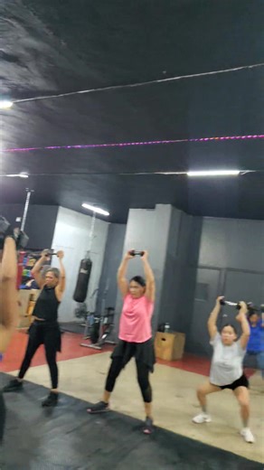 Equipo 9am Martes 💥 Entrenamiento funcional 💪 hiit Sin derechos de autor Sin derechos de la música Únete al equipo 8am 9am 5pm 6pm 7pm exclusivamente chicas 8pm mixto | Sport Fit