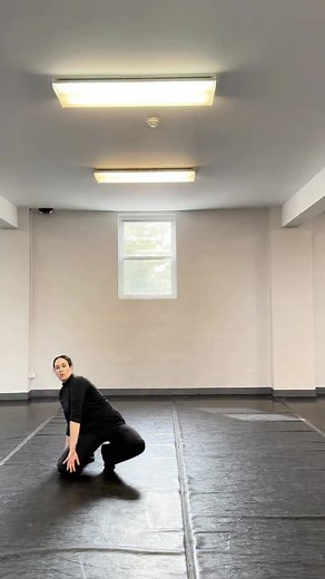 Looking to elevate your choreography? 🌊 Here are 3 floor extensions that add reach, control, and artistry to your contemporary solo. Each move challenges your lines, flexibility, and transitions—perfect for taking your floorwork to the next level. #contemporarydance #floorwork #dancetraining #contemporarychoreography #dancesolo #movementart #dancertips #flexibilitytraining | Gwendolyn Baum