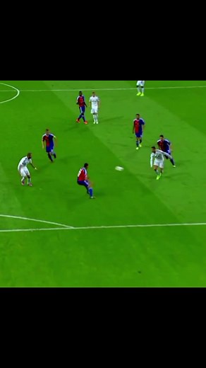 Ronaldo Playmaking: Masterful Passes Compilation