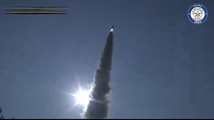 #WATCH | Supersonic Missile-Assisted Release of Torpedo (#SMART) system was successfully flight-tested at around 0830 hrs today from Dr APJ Abdul Kalam Island off the coast of #Odisha. #Torpedo | DD India