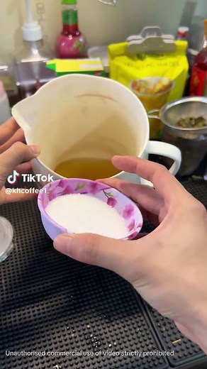 Cách làm trà hương sâm dứa thơm ngon