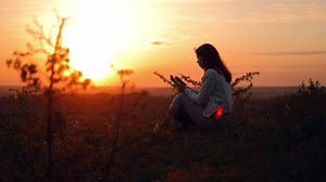 281 reactions | Memorizing Scripture impacts how you think, act, and speak. Get back in the spiritual discipline of memorizing Scripture with 100 Bible Verses Everyone Should Know by Heart written by friend of Turning Point, Rob Morgan. Inside you’ll find the most important verses of the Bible with insightful devotional commentary on each one, plus memorization tips to help you internalize and actualize God’s Word. Order your copy today! | Turning Point with Dr. David Jeremiah | Facebook