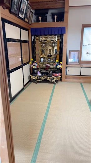 This Is a Japanese Butsudan #JapaneseCulture#Butsudan#JapaneseTradition#BuddhismInJapan