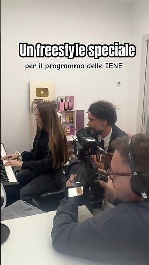 Ameli freestyles live on the TV show Le Iene #leiene