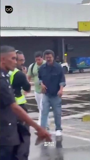 Thalapathy Vijay Landed In Malaysia Airport 🔥| Thalapathy Vijay | JanaNayagan Audio Launch | Anirudh