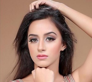 Sargun Kaur Luthra Age, Family, Boyfriend, Biography & More » StarsUnfolded