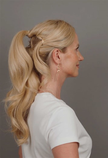 Elevate Your Look with a High Ponytail ✨