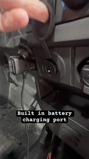 Built in charging port | BatteryMINDer | battery charter