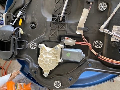 2009 Jeep Wrangler four-door JK window regulator assembly replacement