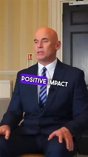 76K views · 1K reactions | HOW TO ANSWER THE INTERVIEW QUESTION, ‘WHY SHOULD WE HIRE YOU’ #careeradvice #interviewskills #interviewtips #interviewquestions #jobinterviewquestions #richardmcmunn #careervidz | CareerVidz | Facebook